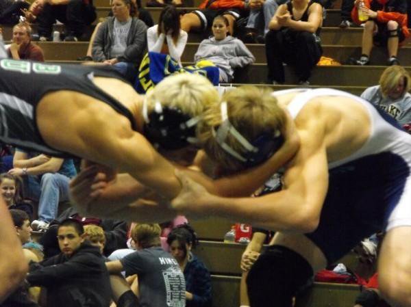 Two Gulf wrestlers earn medals at States