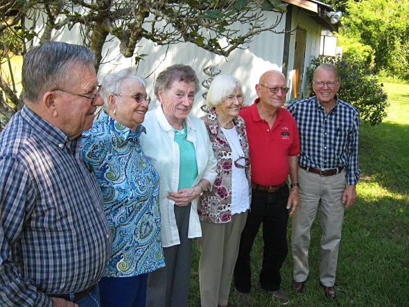 Web article: Gulf High grads share memories from the Class of 1947
