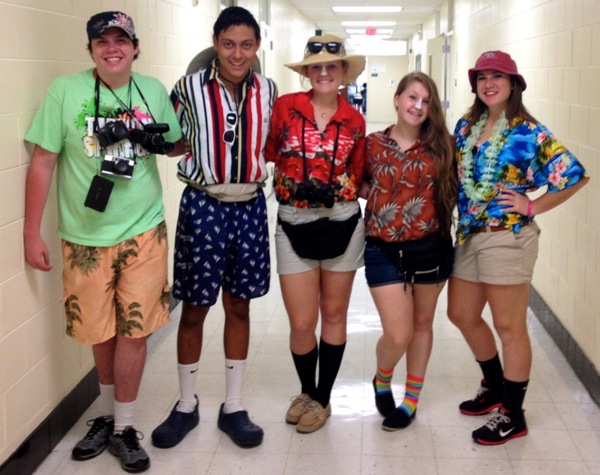 Tacky Tourist Day | Gulf High School