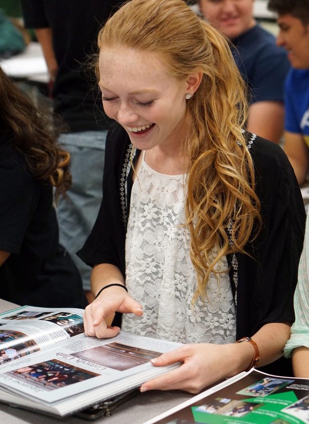 yearbook_signing_199s